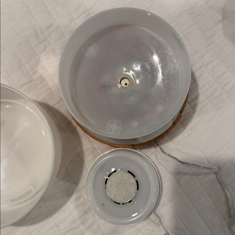 2 Color Changing Essential Oil Diffusers - Picture 12 of 13